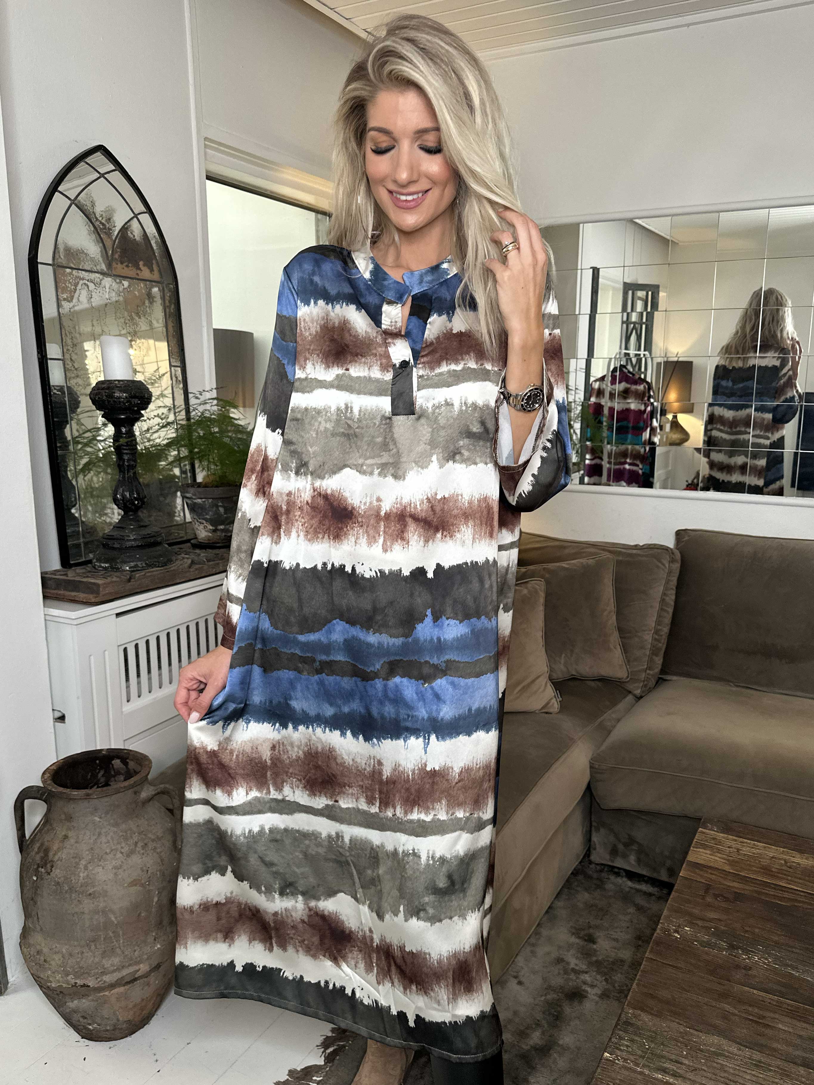 Merina - Lång klänning i batikmönster